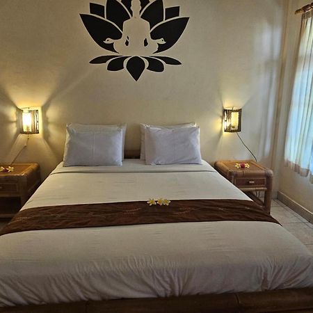 Hotel Chonos 罗威那 外观 照片