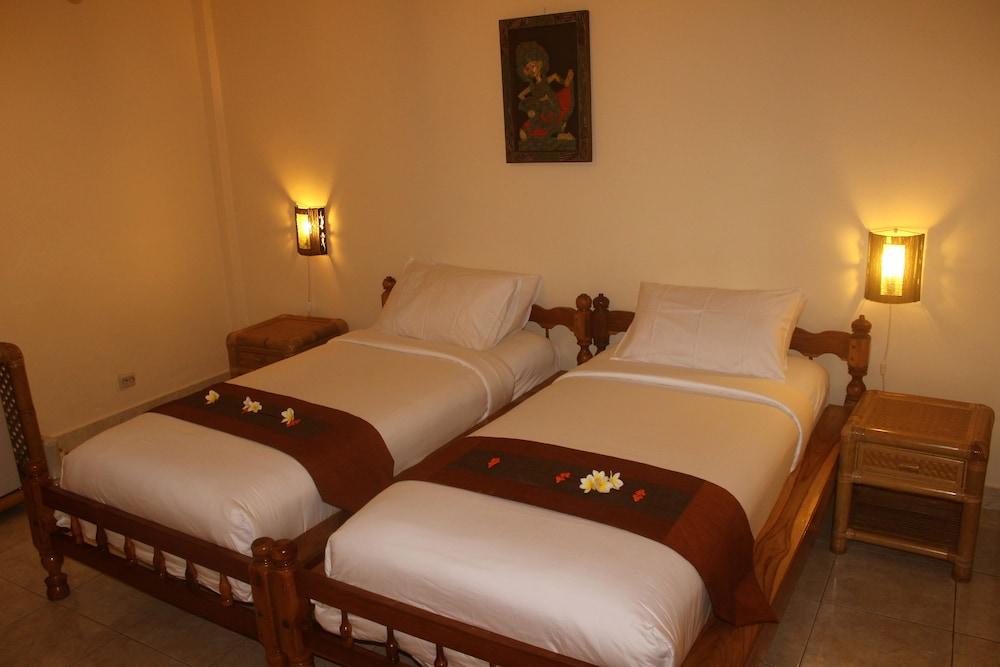 Hotel Chonos 罗威那 外观 照片