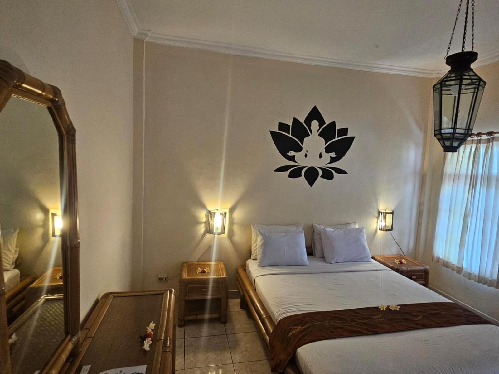 Hotel Chonos 罗威那 外观 照片